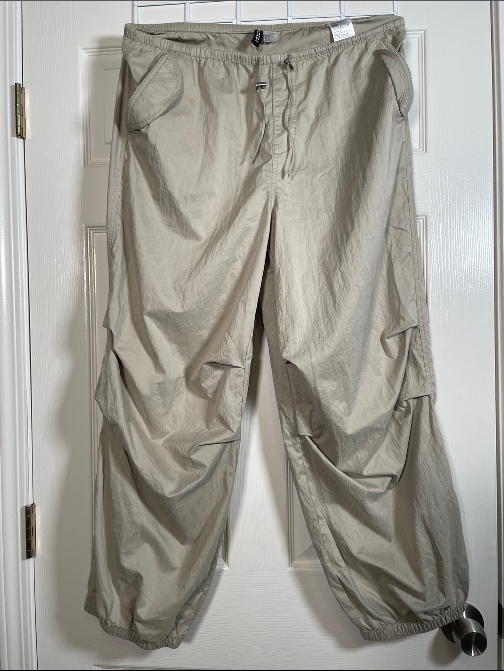 H&M  Light Parachute Pants with Drawstring Waist